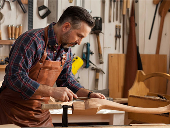 The Art of Precision: How Modern Hardware Tools Redefine Woodworking
